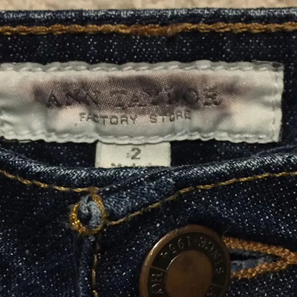 Ann Taylor factory Boot leg size 2 Women's blue jeans - Picture 5 of 6